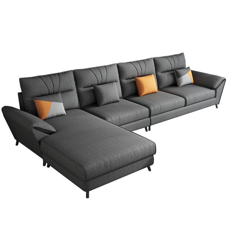 Scandinavische woonkamer stoffen kussens kussent bovenarm zitplaatsen