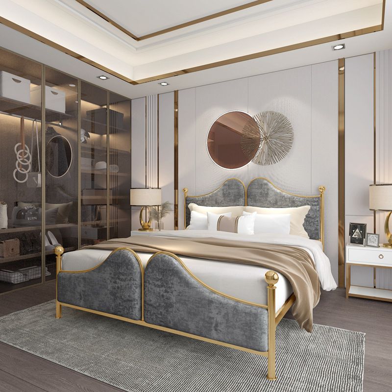 Glam -standaardbed met gestoffeerd hoofdeinde in ijzeren framebed