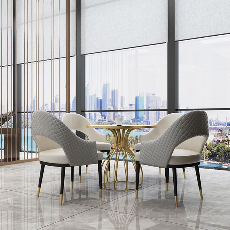 Metal and Stone Table Glam Style Simple Home Round Dining Table Clearhalo 'Dining Tables & Seating' 'Dining Tables' 'dining_table' 'furn' 'furn_dining_table' 'Furniture' 'Kitchen & Dining Furniture' 1200x1200_b8747f11-9704-407e-8b08-820e49ba9d44