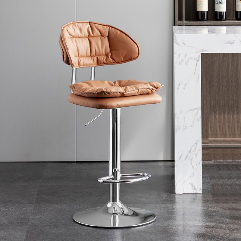 Tabouret de barre de bar métal scandinave tabouret de comptoir bas bas en finition mate pour intérieur