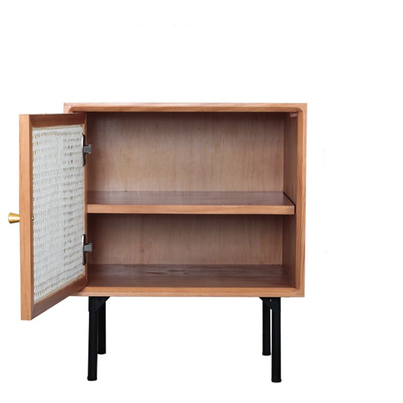 モダンな24インチhキャビネットウィッカー/レイタン1シェルフのソリッドウッドナイトスタンドと足