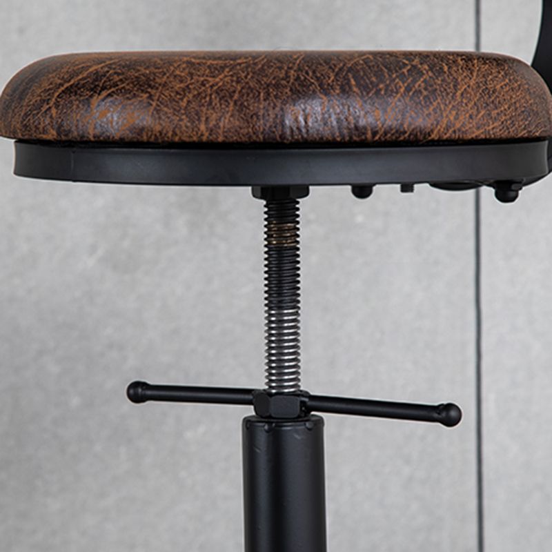 Scandinavische metalen barkruk lederen aanrechtkruk met 4 poten in matte afwerking