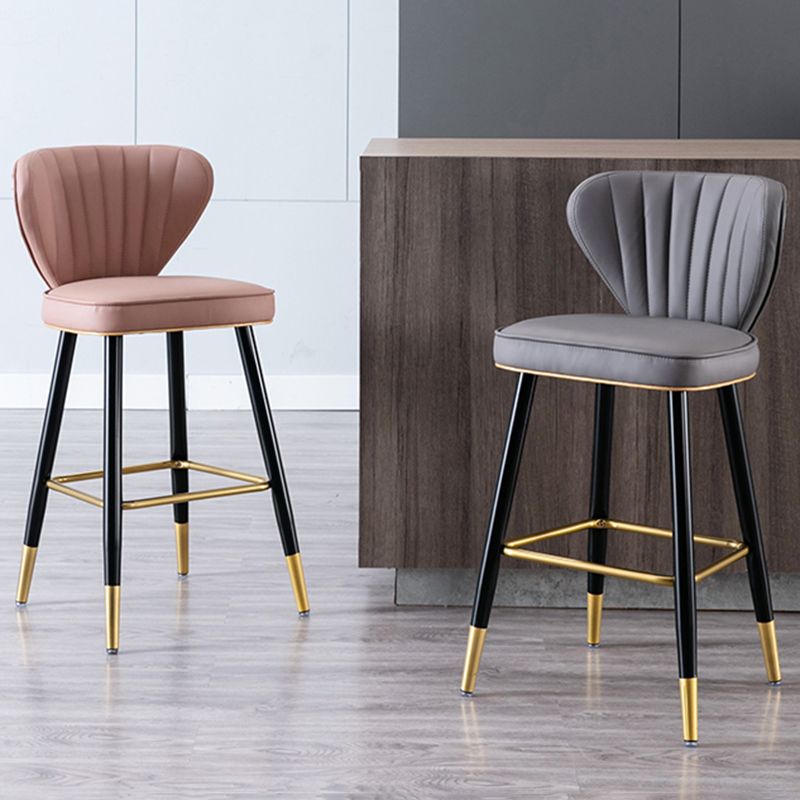 Contra e sgabelli da banco contropiede industriale per il ristorante