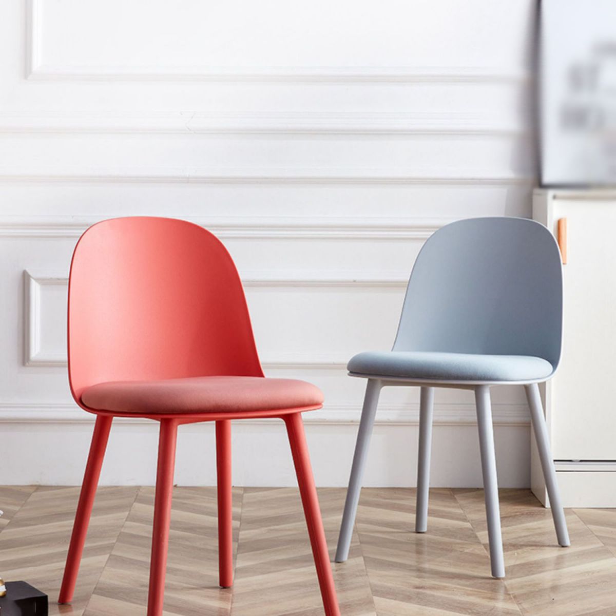 Upholstered Dining Chair Glam Style Plastic Side Chair for Dining Room Clearhalo 'Dining Chairs' 'Dining Tables & Seating' 'dining_chair' 'furn' 'furn_dining_chair' 'Furniture' 'furniture_dining_chair' 'Kitchen & Dining Furniture' 1200x1200_b950436b-794c-4341-b9c9-40c746c19d05