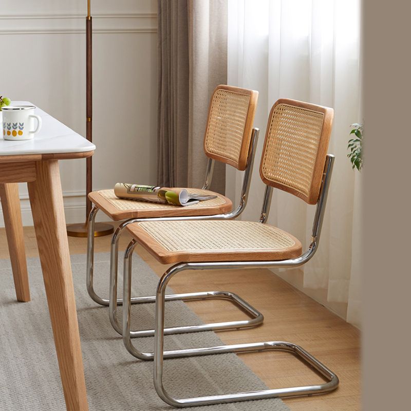 Sedia da pranzo in legno di quercia moderna con cornice in metallo per soggiorno