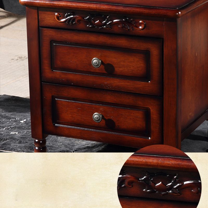 17,5 "W x 20" H Tavolo da notte in legno di gomma tradizionale per soggiorno