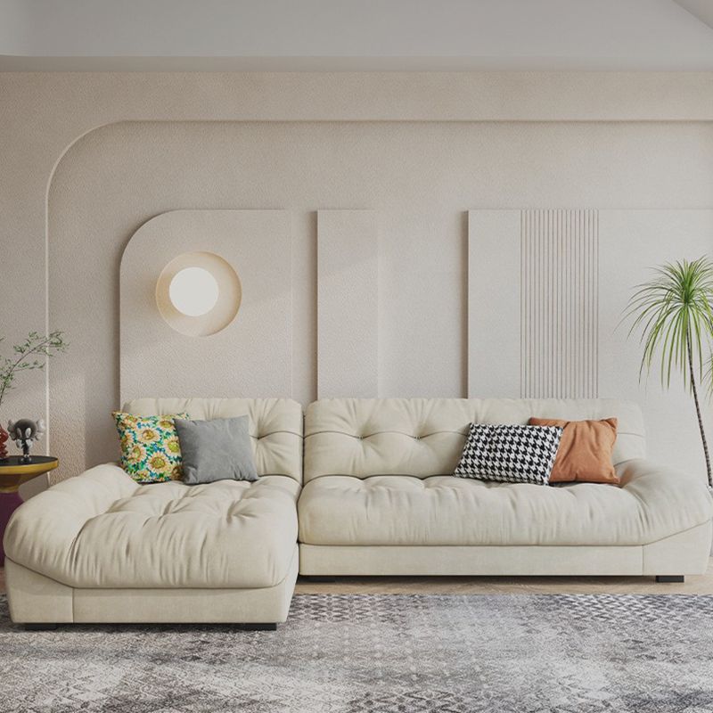 Scandinavo da 33,85 "H divano trapuntato a braccia e chaise per soggiorno