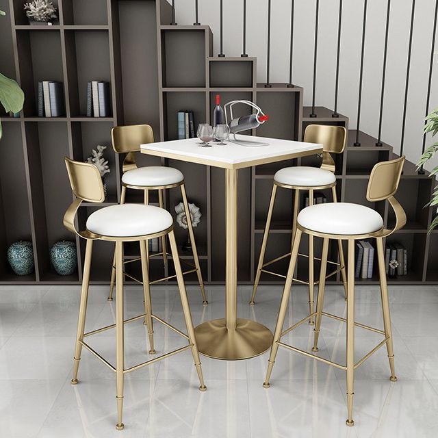 Glam Leather and Metal Counter Stool Round Low Back Bar Stool for Coffee Shop Clearhalo 'Bar Furniture' 'Bar Stools' 'bar_stools' 'furn' 'furn_bar_stools' 'Furniture' 'furniture_bar_stools' 'Kitchen & Dining Furniture' 1200x1200_ba6e42e9-ba5b-4fd7-b0ed-2699920524df