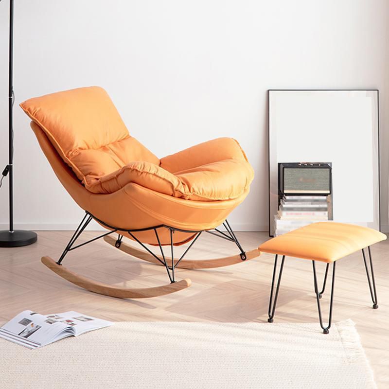 26,77 "l x 37,40" W x 32.28 "Hux in pelle sedia in pelle con cuscini rimovibili