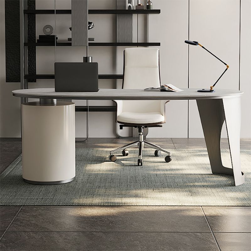 Table de bureau moderne de forme irrégulière Bureau d'écriture de pierre blanc 2-legs