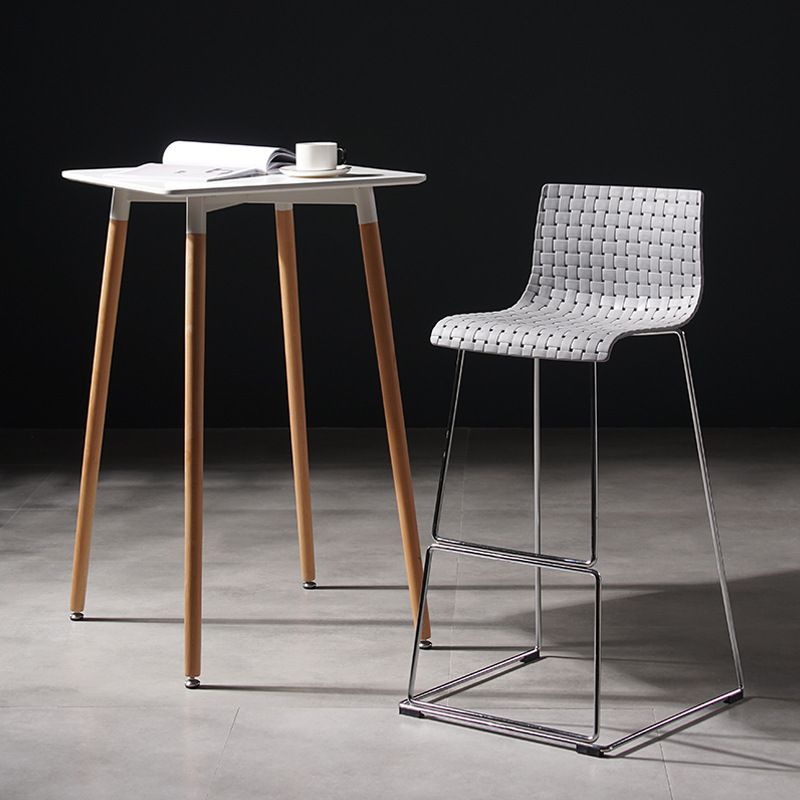 Schipi moderni in plastica da bar in plastica sgabello da bar con gambe metalliche