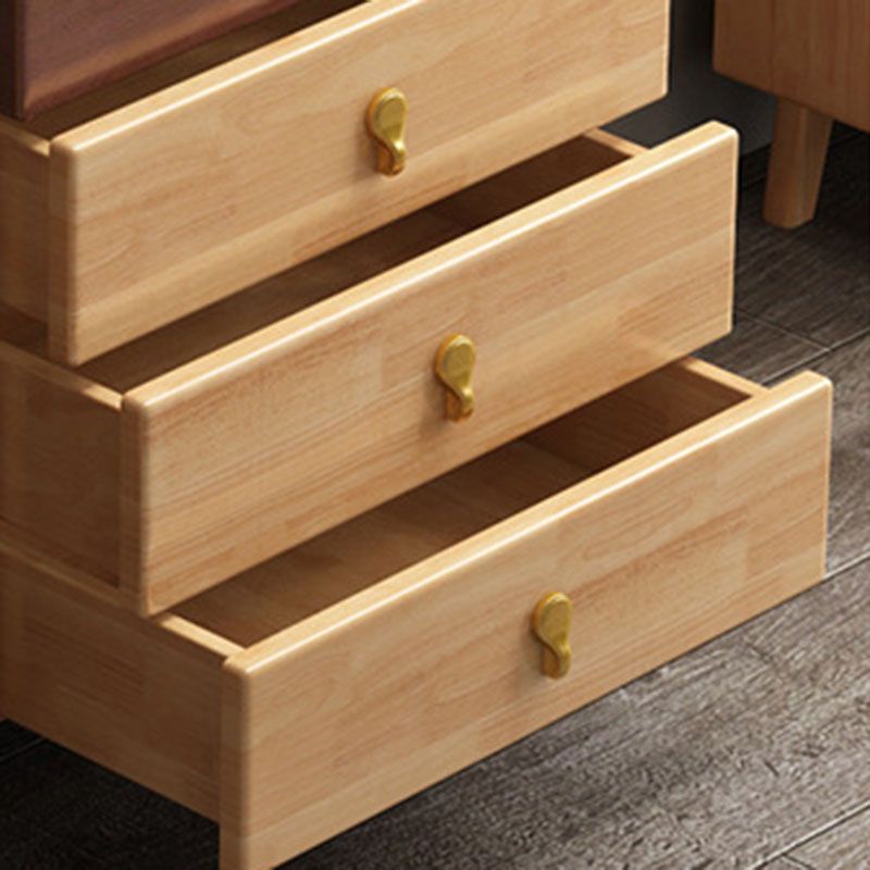 Cassettiera verticale per camera da letto in legno di gomma Glam con cassetti