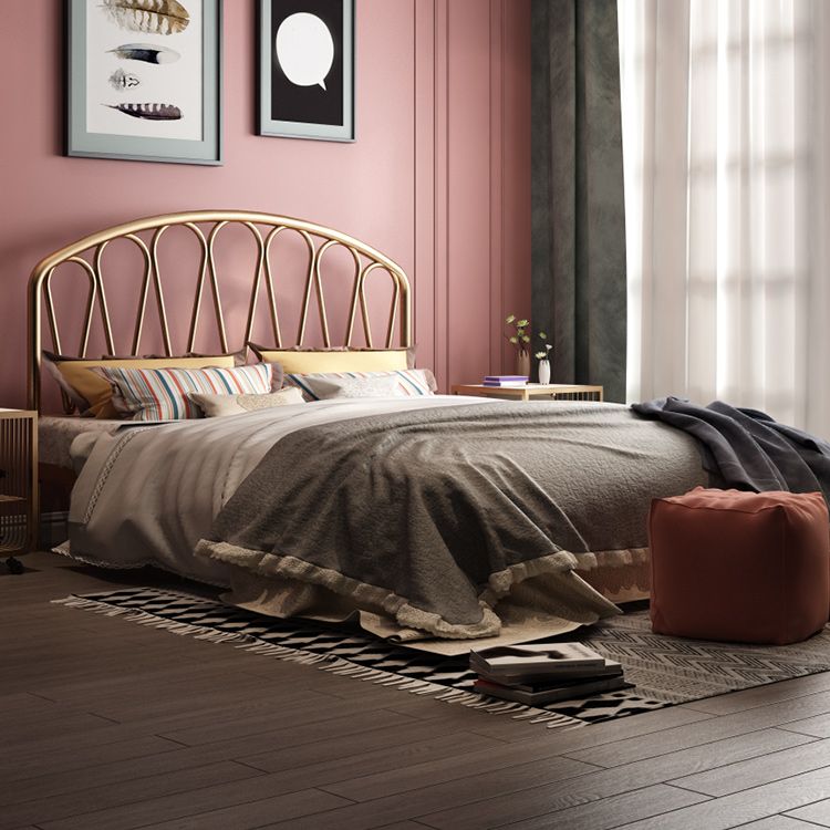 Glam Metallic open-frame bed met gebogen hoofdeinde, 45,3 "Tall