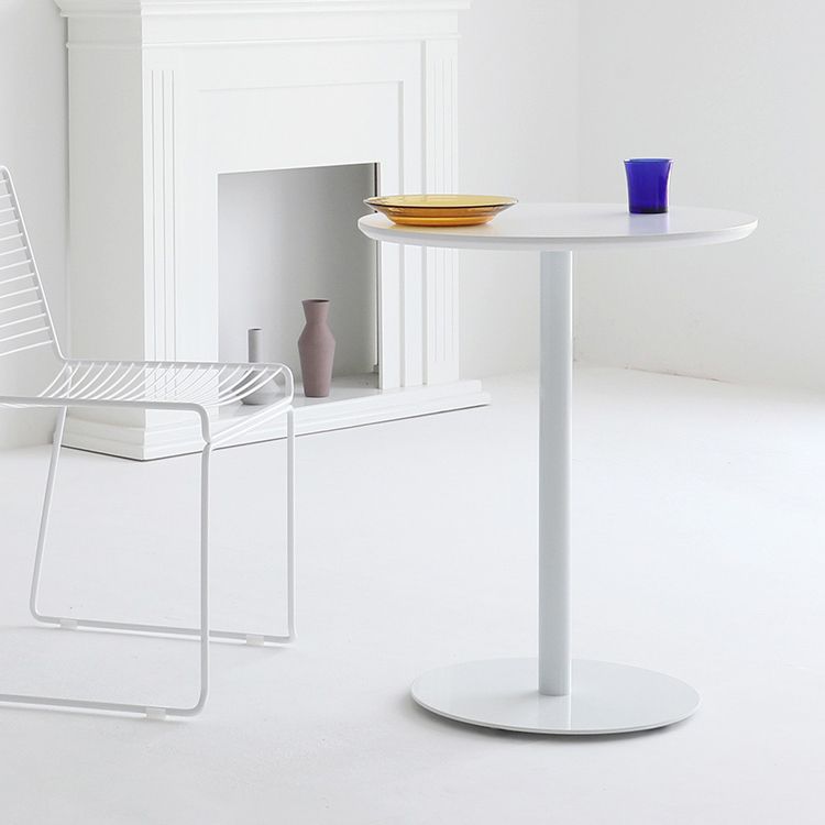 Metal Contemporary Round Dining Table Pedestal Base Dining Table for Kitchen Clearhalo ' dining_table' 'Dining Tables & Seating' 'Dining Tables' 'furn' 'furn_dining_table' 'Furniture' 'furniture_dining_table' 'Kitchen & Dining Furniture' 'kitchen&dining_furn' 'kitchen' 'kitchen_dining_table' 1200x1200_bb385a0a-738c-4d3f-9344-b18b29861caf