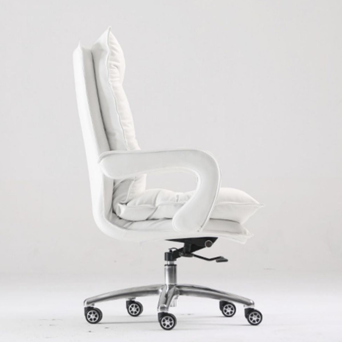 Silver Aluminium Modern Desk Chair with High Back Conference Chair Clearhalo 'furn' 'furn_office_chair' 'Furniture' 'furniture_office_chair' 'Office Chairs' 'Office Furniture' 'office_chair' 1200x1200_bba619e0-0128-4367-a796-37c149dc0b62