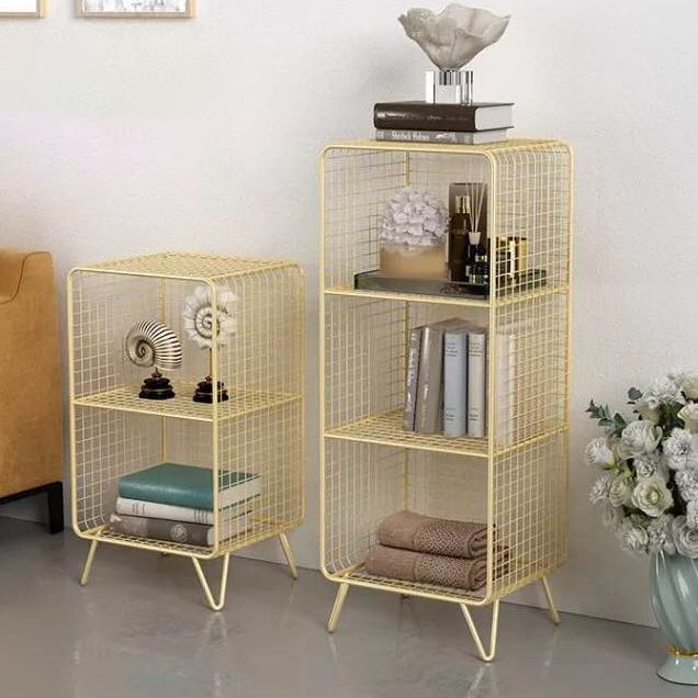 Comodino in metallo con gambe tavolino notturno glam con ripiani in argento/oro/nero