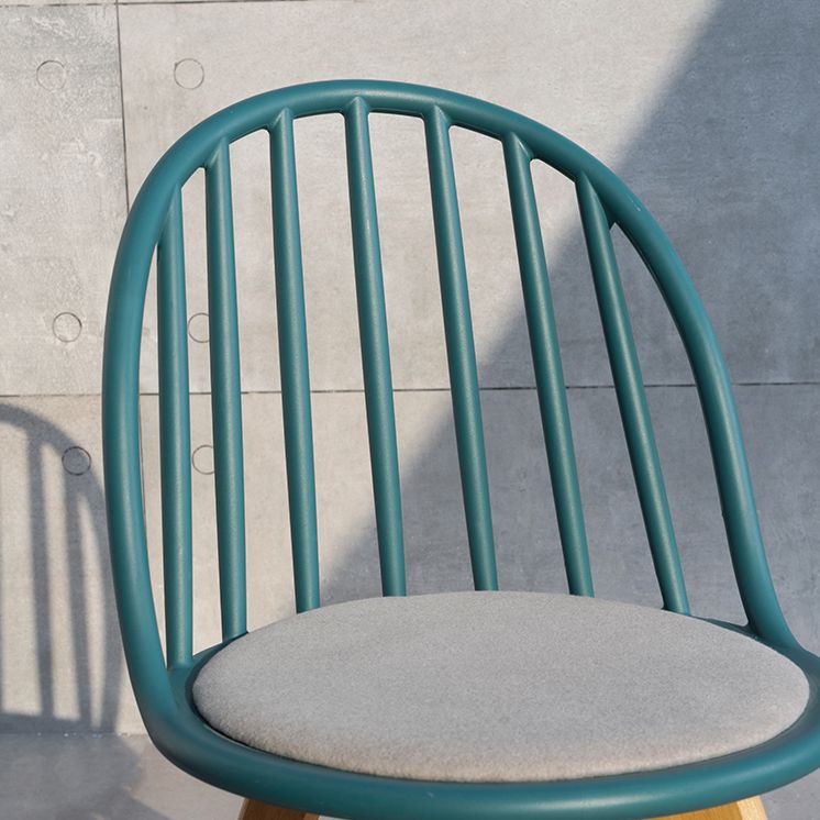 Scandinavian Dining Chair Windsor Back Side Chair with Wood Legs for Home Use Clearhalo ' kitchen&dining_furn' 'Dining Chairs' 'Dining Tables & Seating' 'dining_chair' 'furn' 'furn_dining_chair' 'Furniture' 'furniture_dining_chair' 'Kitchen & Dining Furniture' 'kitchen' 1200x1200_bbdb15f3-fee8-4312-9698-b65fdab71af0