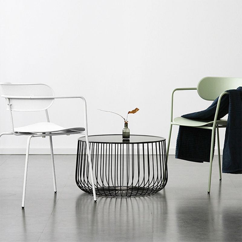 Zeitgenössischer Stil Armstuhl Plastik Plastik Offener Rückseite Essstuhl mit Metallbasis