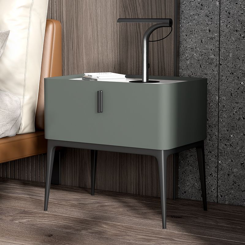 Marmor- und Kunstleder -Nachttisch -Beine gehörten den Nachteil der Nachteile des Nachtbezirks