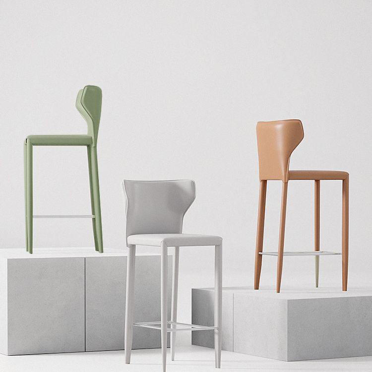 Contemporary Faux Leather 39-inch Bar Stools with Metal Base Clearhalo 'Bar Furniture' 'Bar Stools' 'bar_stools' 'furn' 'furn_bar_stools' 'Furniture' 'Kitchen & Dining Furniture' 1200x1200_bc81f4a4-a09c-40dd-bae4-383903a27886