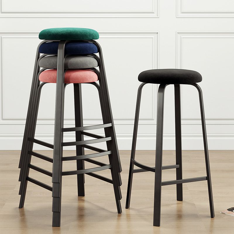 Modern Style Bar-stool Round Seat Barstool with Footrest and Metal Base Clearhalo 'Bar Furniture' 'Bar Stools' 'bar_stools' 'furn' 'furn_bar_stools' 'furniture_bar_stools' 'Kitchen & Dining Furniture' 'kitchen&dining_furn' 'kitchen' 'kitchen_furn' Furniture' 1200x1200_bc895216-eae0-4363-8980-9c5c491a4a68