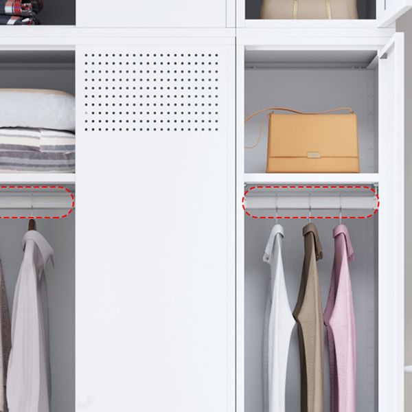 Eigentijdse kast voor huismetallic afwerking opbergkast