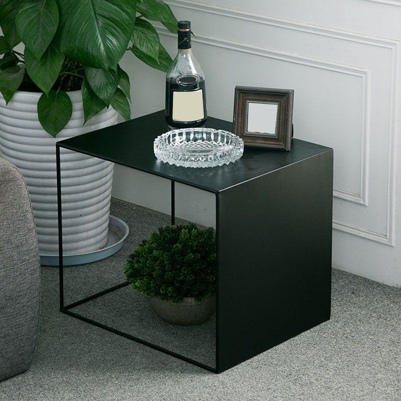 Mid-Century Modern Coffee Table in Black Iron Cocktail Table Clearhalo 'Coffee & Accent Tables' 'Coffee Tables' 'coffee_tables' 'furn' 'furn_coffee_tables' 'Furniture' 'Living Room Furniture' 1200x1200_bcaf7c40-32f8-42ce-916c-91039665e23d