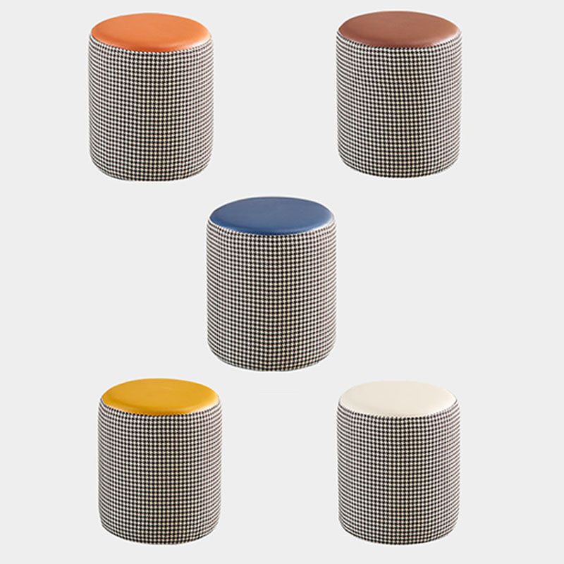 Modern Stain Resistant Pouf Round Shape Pouf for Living Room Clearhalo 'furn' 'furn_ottomans_poufs' 'Furniture' 'Living Room Furniture' 'Ottomans & Poufs' 'ottomans_poufs' 1200x1200_bccb29c4-ede8-42e5-b30e-5a60c000257b