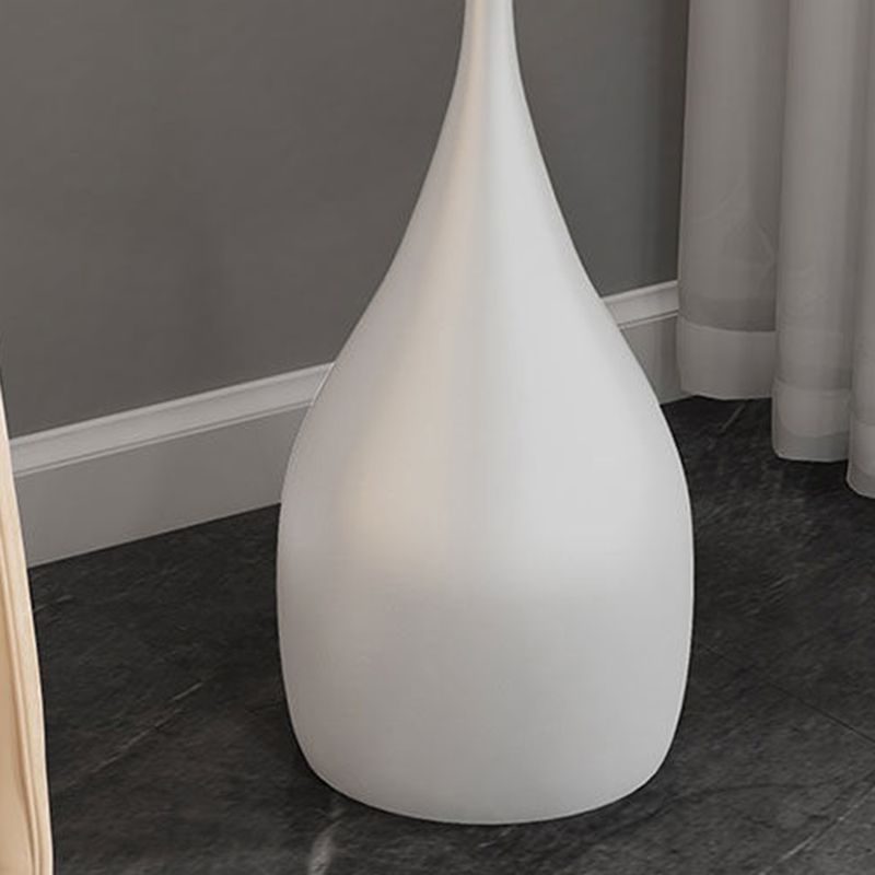 Tavolino rotondo a base di base in metallo in metallo moderno e tavolo top laterale