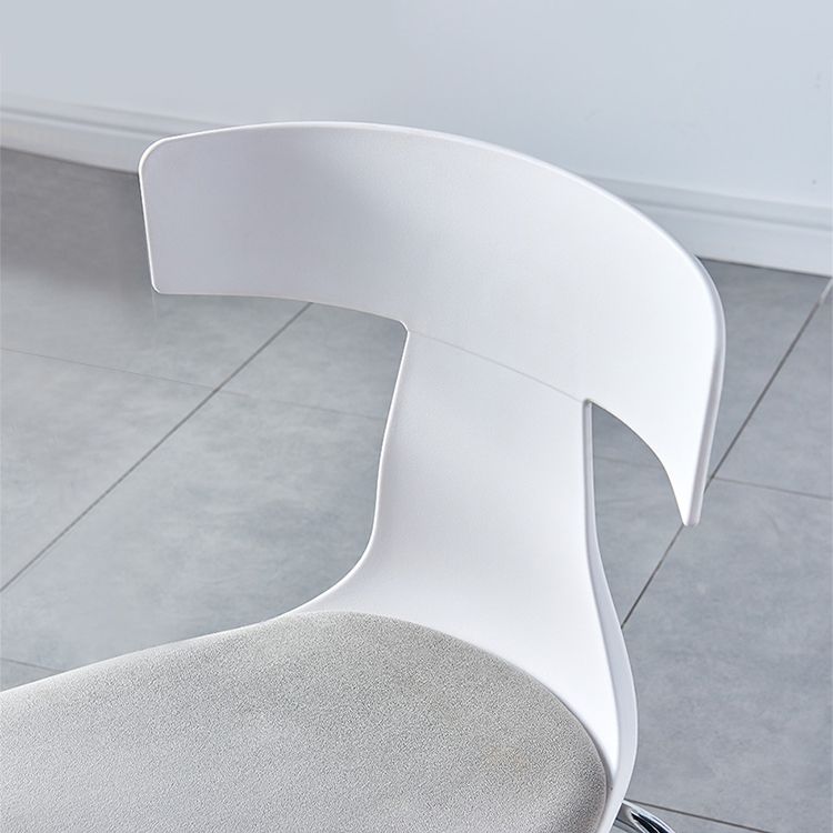 Stackable Dining Armless Chairs Indoor Dining Side Chairs with Metal Legs Clearhalo ' kitchen&dining_furn' 'Dining Chairs' 'Dining Tables & Seating' 'dining_chair' 'furn' 'furn_dining_chair' 'Furniture' 'furniture_dining_chair' 'Kitchen & Dining Furniture' 'kitchen' 1200x1200_bd1373ec-8138-4dae-9a08-8b4c3d9fef59