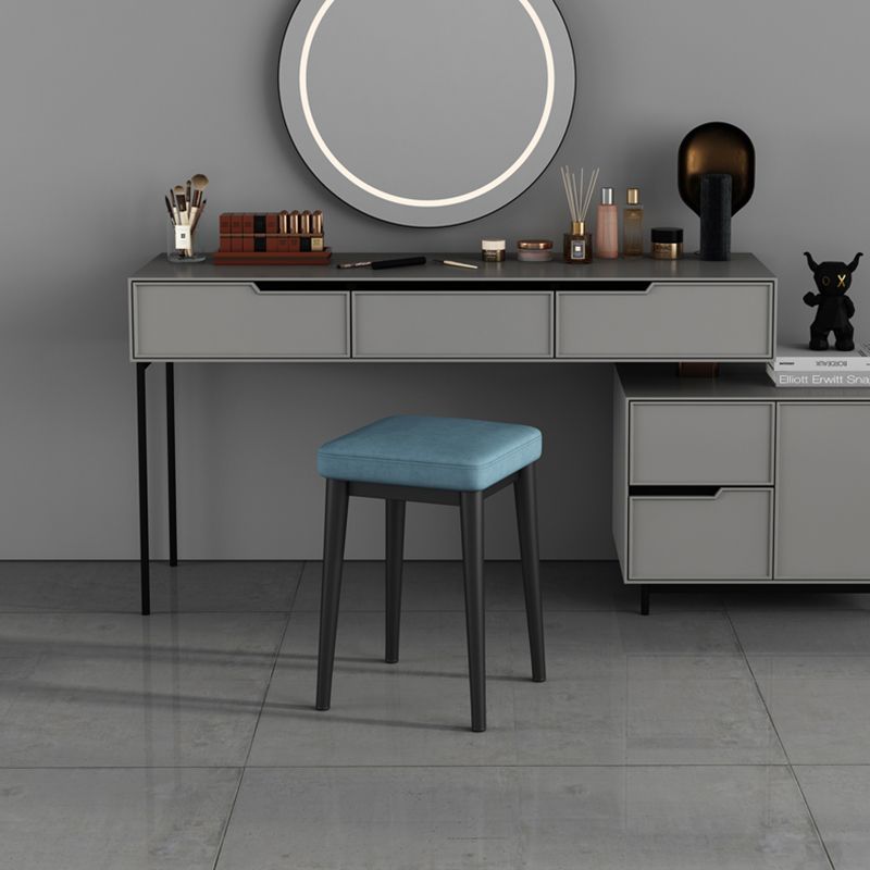 Elegante ottomano in finto ottomano a colori solidi resistenti a sgabello quadrato