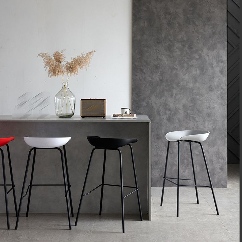 Industrial Metal Kitchen Dining Room Armless Stool Low Back Bar Stool Clearhalo 'Bar Furniture' 'Bar Stools' 'bar_stools' 'furn' 'furn_bar_stools' 'Furniture' 'furniture_bar_stools' 'Kitchen & Dining Furniture' 1200x1200_bd6d69a4-7dc6-4c34-bd83-f96890607c8c