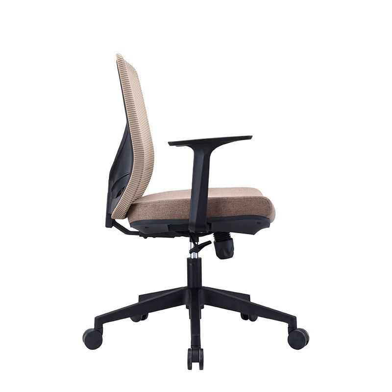 Eigentijdse fauteuil met vaste armleuningen, bruine bureaustoel met middenrug