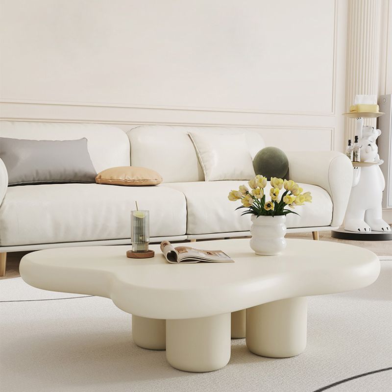 Scandinavian Style Coffee Cocktail Table Solid Wood 3 Legs Coffee Table in White Clearhalo 'Coffee & Accent Tables' 'Coffee Tables' 'coffee_tables' 'furn' 'furn_coffee_tables' 'Furniture' 'Living Room Furniture' 1200x1200_bdbc5e78-b67b-4bfe-812d-ab149c35daa0