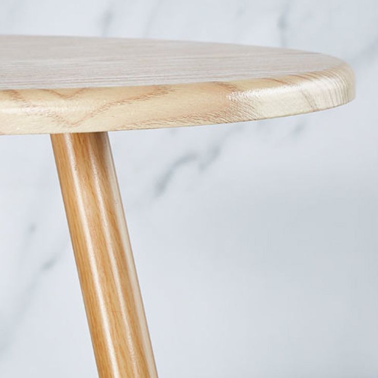 28.74 "Table lateral de estilo contemporáneo de estilo 3 patas de acento lateral redondo de madera de 3 patas