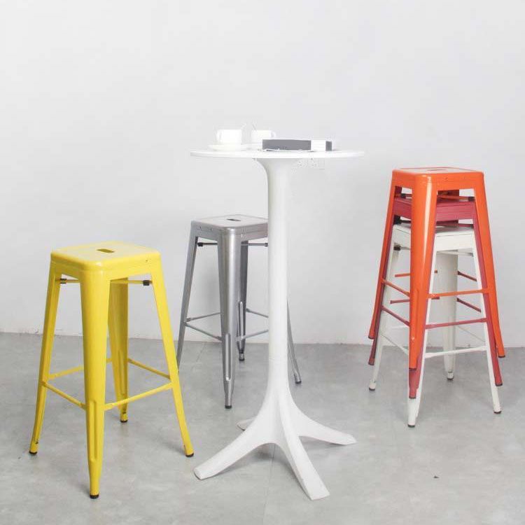 Tabouret de bar industriel carré industriel en métal tabouret intérieur pour Bristol