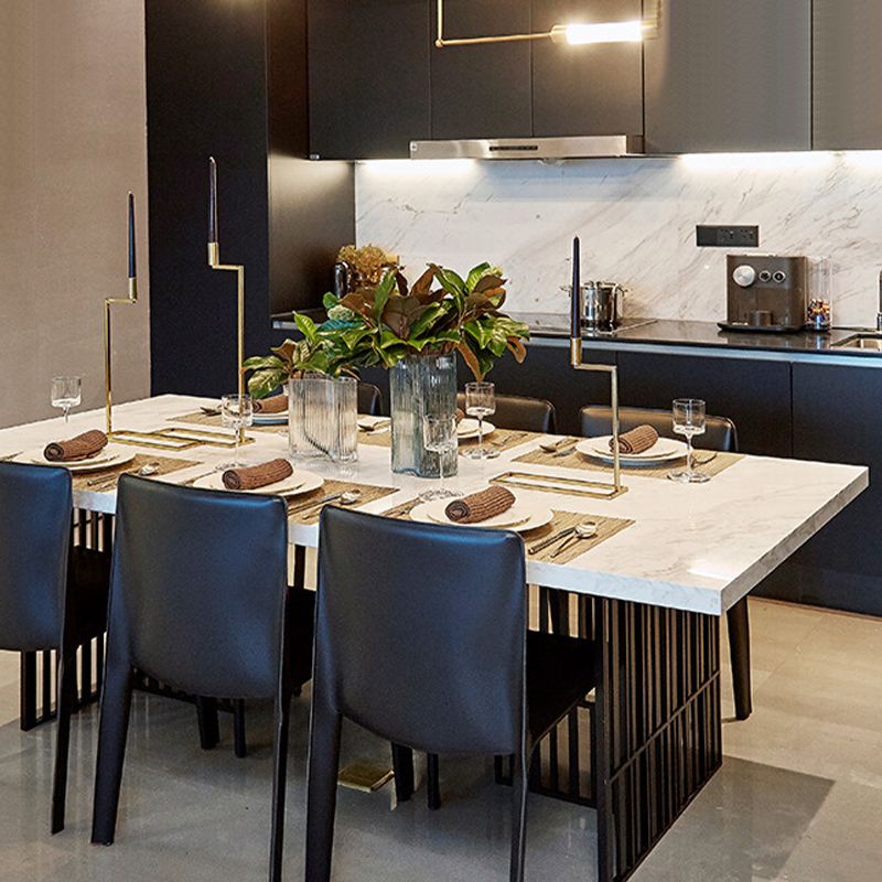Rechthoekige eettafel Witte en zwarte eetkamer keukentafel