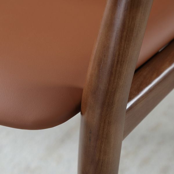 Nordischer Lederstuhl für Lederbrauner Arm in festem Holz für Zuhause