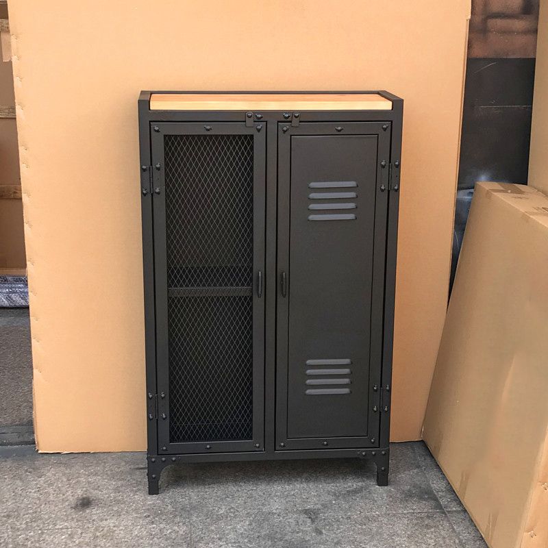 工業スタイル39.4 "背の高いチェスト2-黒のドア鉄のアクセントキャビネット