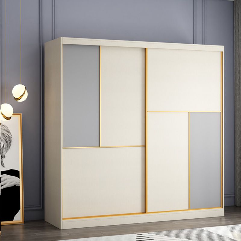 Porte scorrevoli della camera da letto Armadio in stile costiero.