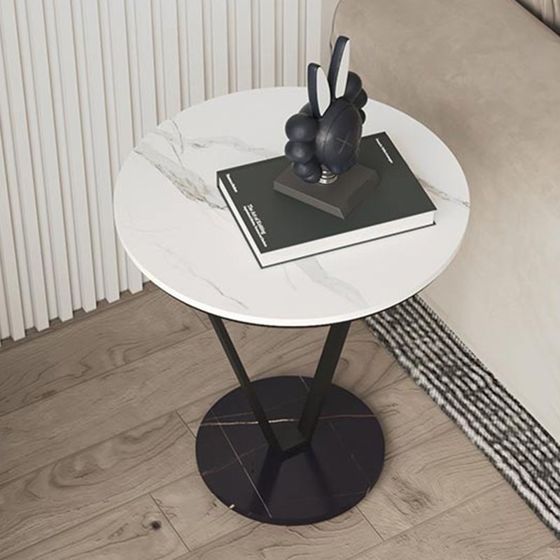 19"W Contemporary Corner Table Metal Round Accent Side Table Clearhalo 'Coffee & Accent Tables' 'End & Side Tables' 'end_side_tables' 'furn' 'furn_end_side_tables' 'Furniture' 'Living Room Furniture' 1200x1200_bfd88ad2-91d4-4ca7-b365-14cc1d79a509