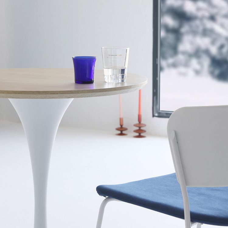 Minimalist Round Standard Table MDF Kitchen Dining Table with Tulip Base Clearhalo ' dining_table' 'Dining Tables & Seating' 'Dining Tables' 'furn' 'furn_dining_table' 'Furniture' 'furniture_dining_table' 'Kitchen & Dining Furniture' 'kitchen&dining_furn' 'kitchen' 'kitchen_dining_table' 1200x1200_c029423e-21f7-4630-ae73-353ee404b827