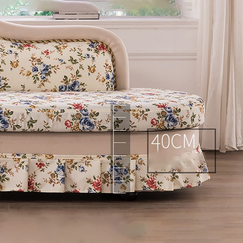 Traditionele fauteuil met één arm en gerolde armleuningen