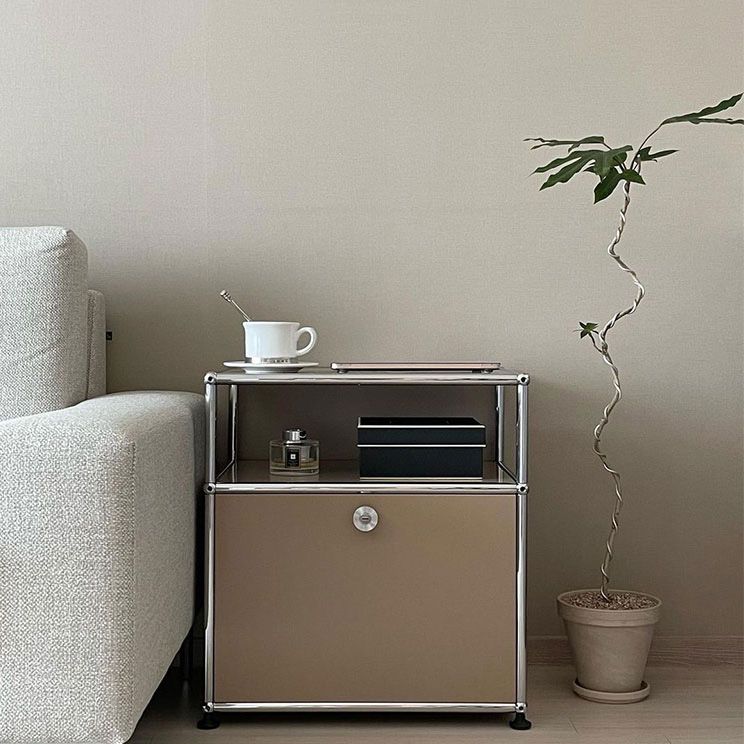 Aparador de estilo de estilo contemporáneo de estilo de madera con marco de metal