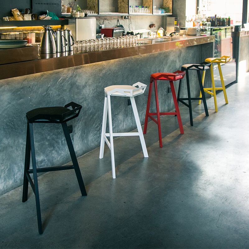 Industrial Stackable Iron Counter Stools Low Back 3 Legs Bar Stools with Footrest Clearhalo 'Bar Furniture' 'Bar Stools' 'bar_stools' 'furn' 'furn_bar_stools' 'Furniture' 'furniture_bar_stools' 'Kitchen & Dining Furniture' 1200x1200_c0837c35-902f-401a-864e-b5a516617a82