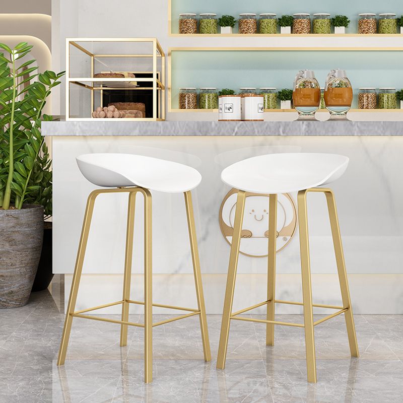 Modern Backrest Armless Counter Stool Plastic Bar Stool with Metal 4 Legs Clearhalo 'Bar Furniture' 'Bar Stools' 'bar_stools' 'furn' 'furn_bar_stools' 'Furniture' 'Kitchen & Dining Furniture' 1200x1200_c0e227a8-ebf5-4a85-b878-103a4f51b7d8