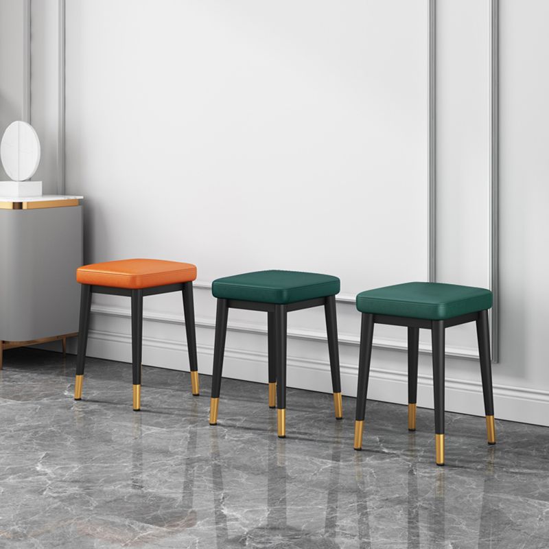 Square Ottoman Solid Color Upholstered Metal Frame Fabric Standard Ottoman Clearhalo 'furn' 'furn_ottomans_poufs' 'Furniture' 'Living Room Furniture' 'Ottomans & Poufs' 'ottomans_poufs' 1200x1200_c0fe9ed4-ea72-48ad-8316-456d200c96d7