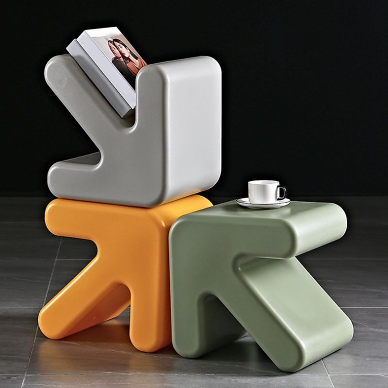 Scandinavian Geometric End Table 15.75" W x 13.78" D x 15.75" H Arrow-Shaped Side Table Clearhalo 'Coffee & Accent Tables' 'End & Side Tables' 'end_side_tables' 'furn' 'furn_end_side_tables' 'Furniture' 'Living Room Furniture' 1200x1200_c11b0117-9c6f-498a-baa1-f9f318a795a4