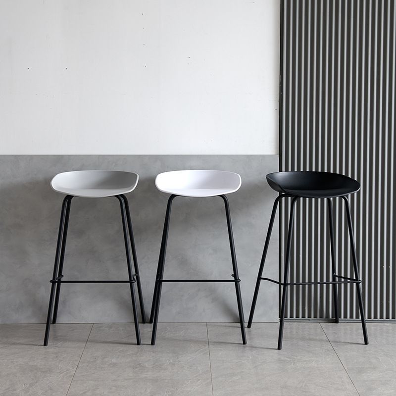 Industrial Metal Kitchen Dining Room Armless Stool Low Back Bar Stool Clearhalo 'Bar Furniture' 'Bar Stools' 'bar_stools' 'furn' 'furn_bar_stools' 'Furniture' 'furniture_bar_stools' 'Kitchen & Dining Furniture' 1200x1200_c1387598-1a94-492a-af21-9002504dc282