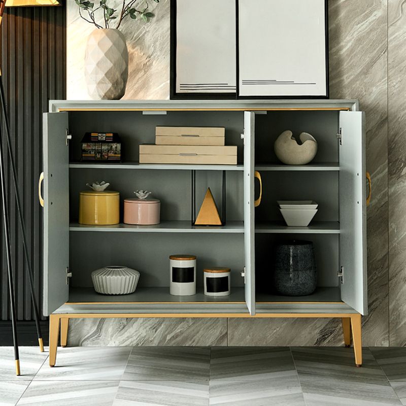 Zeitgenössischer Essserver, der Holzbuffet -Server mit Türen für Wohnzimmer entwickelt hat